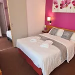 Hotel Le 120 - Groupe Logis - Ex La Terrasse La Châtaigneraie
