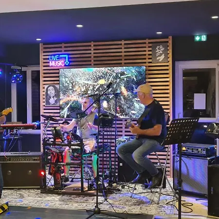 Le 120 - Groupe Logis - Ex La Terrasse Hotel