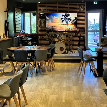 Le 120 - Groupe Logis - Ex La Terrasse 3*
