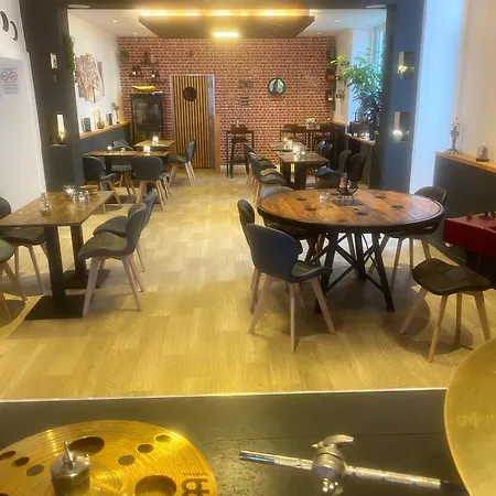 Le 120 - Groupe Logis - Ex La Terrasse 3* La Châtaigneraie