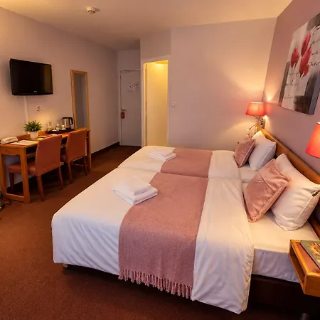 Le 120 Hotel 3*