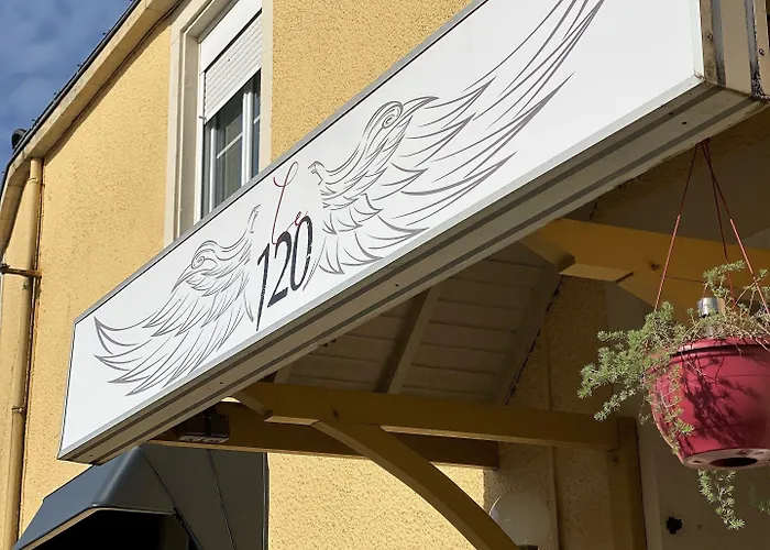 Le 120 - Groupe Logis - Ex La Terrasse 3*