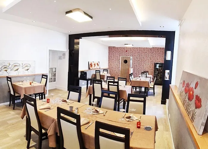 Le 120 - Groupe Logis - Ex La Terrasse فندق